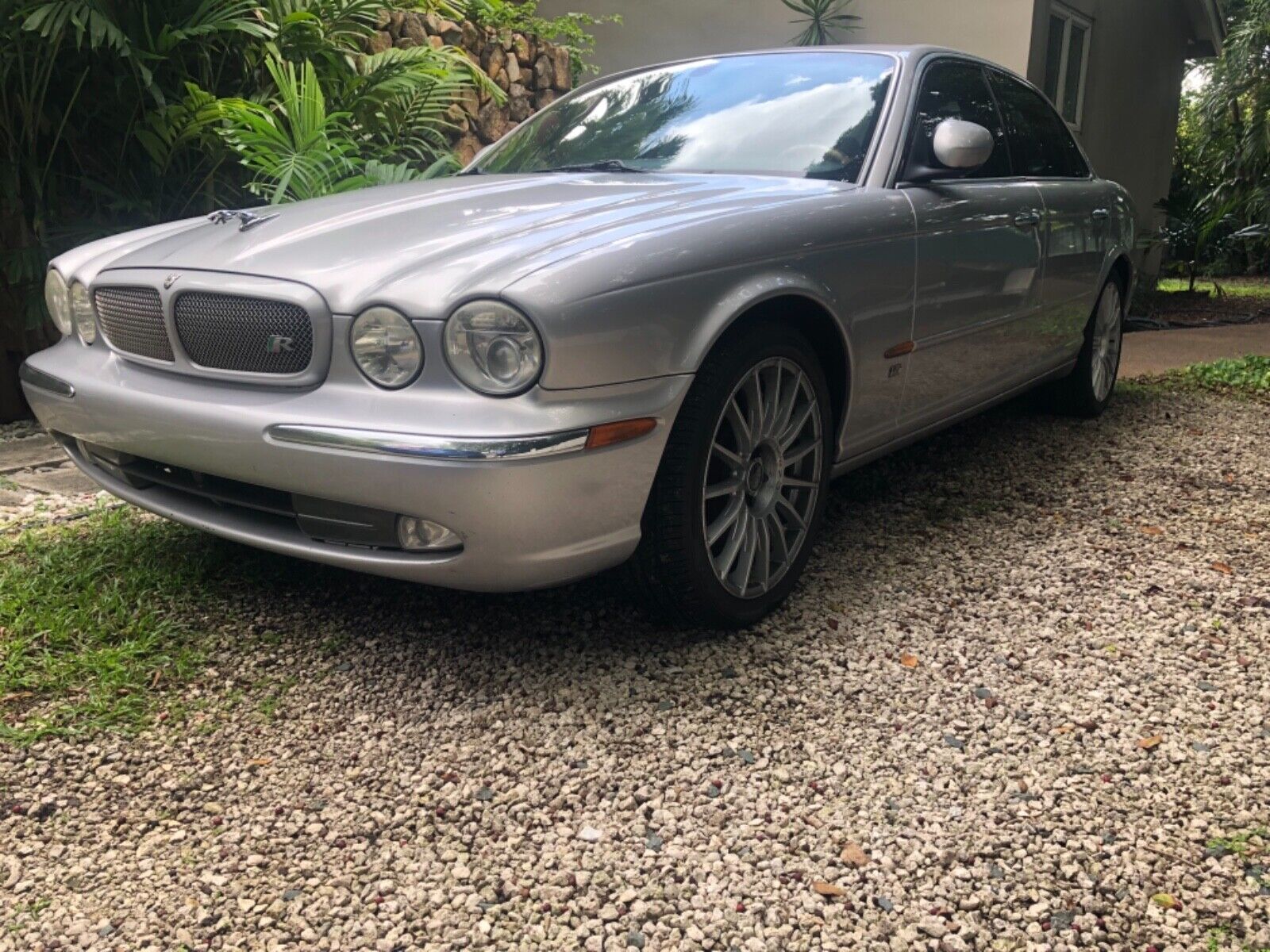 2004 Jaguar Xjr